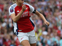 Frida Maanum celebrates her goal against Manchester City in the Barclays FA Women's Super League match between Arsenal and Manchester City a...