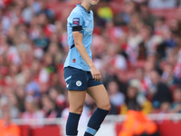 Vivianne Miedema looks at the Arsenal fans tearfully as she is substituted during the Barclays FA Women's Super League match between Arsenal...