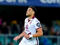 Che' Adams of Torino FC celebrates after scoring third goal during the Serie A Enilive match between Hellas Verona and Torino FC at Stadio M...