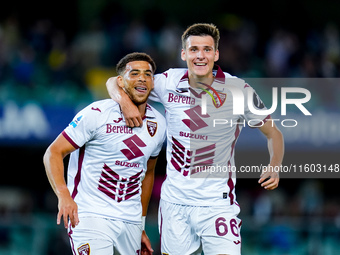 Che' Adams of Torino FC celebrates after scoring third goal during the Serie A Enilive match between Hellas Verona and Torino FC at Stadio M...