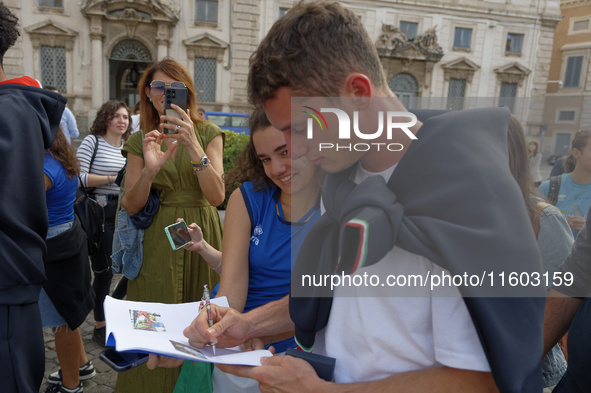 Filippo Tortu signs autographs at the end of the ceremony of the flags with the President of the Republic Sergio Mattarella in Rome, Italy,...