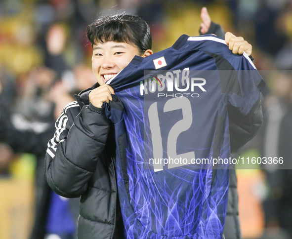 Uno Shiragaki of Japan poses with the jersey of teammate Mao Kubota after the FIFA U-20 Women's World Cup Colombia 2024 Final match between...