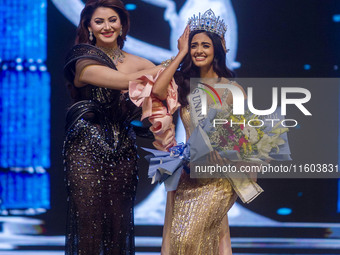 In Jaipur, Rajasthan, India, on September 22, 2024, Miss Universe India 2015 and Bollywood actor Urvashi Rautela crowns Rhea Singha as Miss...