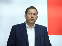 Lars Klingbeil, co-leader of the German Social Democrats, and Dietmar Woidke attend a press conference at SPD federal headquarters after the...