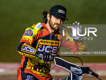 Richard Lawson of the Leicester Lions participates in the parade lap during the Rowe Motor Oil Premiership Grand Final 1st Leg between Belle...