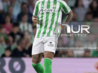 Natan Bernardo de Souza of Real Betis controls the ball during the La Liga EA Sports match between Real Betis and RCD Mallorca at Benito Vil...