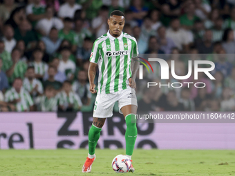 Natan Bernardo de Souza of Real Betis passes the ball during the La Liga EA Sports match between Real Betis and RCD Mallorca at Benito Villa...