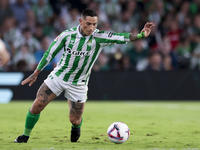 Chimy Avila of Real Betis makes a center to the area during the La Liga EA Sports match between Real Betis and RCD Mallorca at Benito Villam...