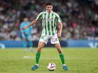 Sergi Altimira of Real Betis controls the ball during the La Liga EA Sports match between Real Betis and RCD Mallorca at Benito Villamarin i...