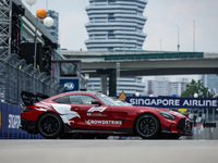 The Mercedes AMG Safety Car participates in the Formula 1 Singapore Grand Prix 2024 on the Marina Bay Circuit in Singapore from September 19...