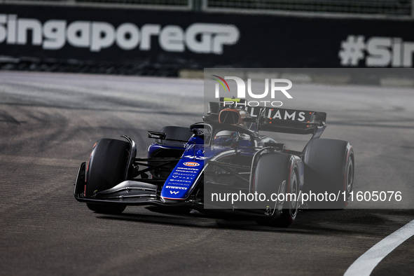 Franco Colapinto of Williams Racing competes during the Formula 1 Singapore Grand Prix on the Marina Bay Circuit in Singapore, from Septembe...