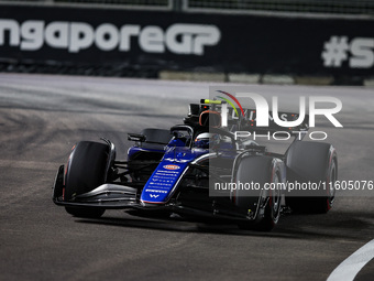 Franco Colapinto of Williams Racing competes during the Formula 1 Singapore Grand Prix on the Marina Bay Circuit in Singapore, from Septembe...