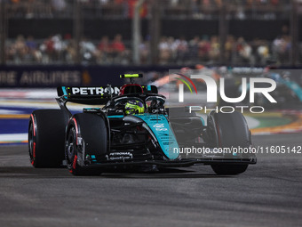 Lewis Hamilton of the Mercedes AMG F1 Team W15 competes during the Formula 1 Singapore Grand Prix 2024 on the Marina Bay Circuit in Singapor...