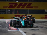 George Russell of the Mercedes AMG F1 Team W15 competes during the Formula 1 Singapore Grand Prix 2024 on the Marina Bay Circuit in Singapor...