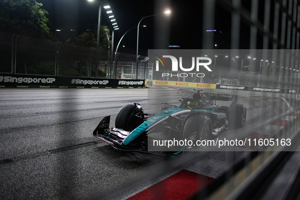 Lewis Hamilton of the Mercedes AMG F1 Team W15 competes during the Formula 1 Singapore Grand Prix 2024 on the Marina Bay Circuit in Singapor...