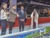 The Deputy Minister of Economic Affairs of the Ministry of Economic Affairs of the United Arab Emirates (UAE) visits the exhibition hall at...