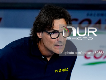 Paolo Vanoli head coach of Torino FC looks on during the Serie A Enilive match between Hellas Verona and Torino FC at Stadio Marcantonio Ben...