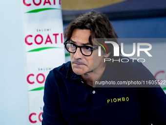 Paolo Vanoli head coach of Torino FC looks on during the Serie A Enilive match between Hellas Verona and Torino FC at Stadio Marcantonio Ben...