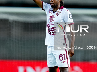 Adrien Tameze of Torino FC gestures during the Serie A Enilive match between Hellas Verona and Torino FC at Stadio Marcantonio Bentegodi on...