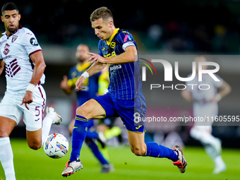 Darko Lazovic of Hellas Verona controls the ball during the Serie A Enilive match between Hellas Verona and Torino FC at Stadio Marcantonio...