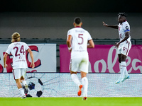 Duvan Zapata of Torino FC celebrates after scoring second goal during the Serie A Enilive match between Hellas Verona and Torino FC at Stadi...