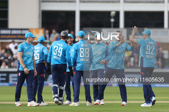 England's Will Jacks celebrates with his teammates after taking the wicket of Marnus Labuschagne during the Metro Bank One Day Series match...