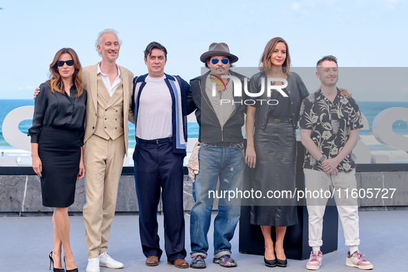 Johnny Depp attends the photocall of ''Modi, Three Days on the Wing of Madness'' during the 72nd San Sebastian International Film Festival. 