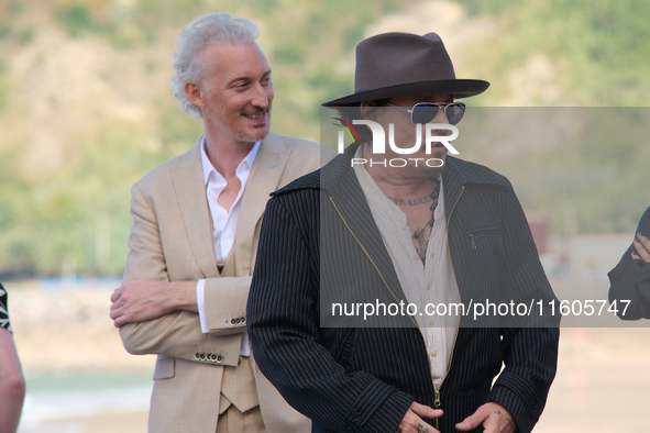 Johnny Depp attends the photocall of ''Modi, Three Days on the Wing of Madness'' during the 72nd San Sebastian International Film Festival i...