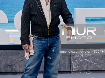 Johnny Depp attends the photocall of ''Modi, Three Days on the Wing of Madness'' during the 72nd San Sebastian International Film Festival i...