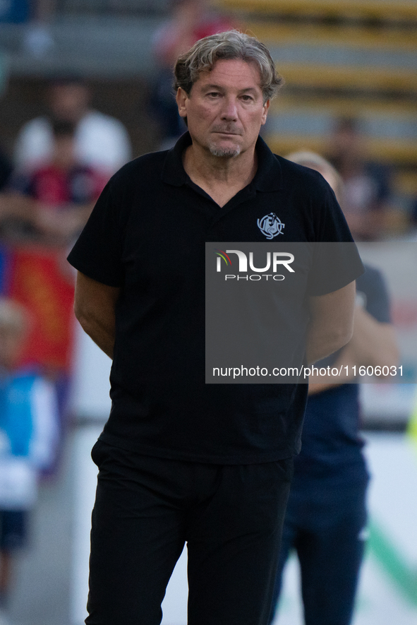 Giovanni Stroppa coaches US Cremonese during the Italy Cup Frecciarossa match between Cagliari Calcio and US Cremonese in Italy, on Septembe...