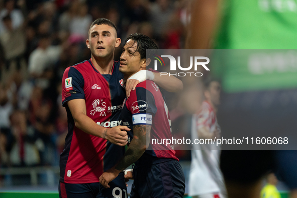 Gianluca Lapadula (#9 Cagliari Calcio) celebrates a goal during the Italy Cup Frecciarossa match between Cagliari Calcio and US Cremonese in...