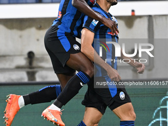 Davide Zappacosta of Atalanta BC celebrates after a goal during the Italian Serie A football match between Atalanta BC and Calcio Como in Be...