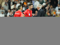 Carlo Ancelotti head coach of Real Madrid Alejandro Muñiz Ruiz after the La Liga match between Real Madrid CF and Deportivo Alavés at Estadi...