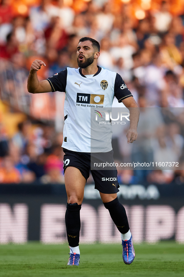 Luis Rioja of Valencia CF reacts during the LaLiga EA Sports match between Valencia CF and CA Osasuna at Mestalla stadium in Valencia, Spain...