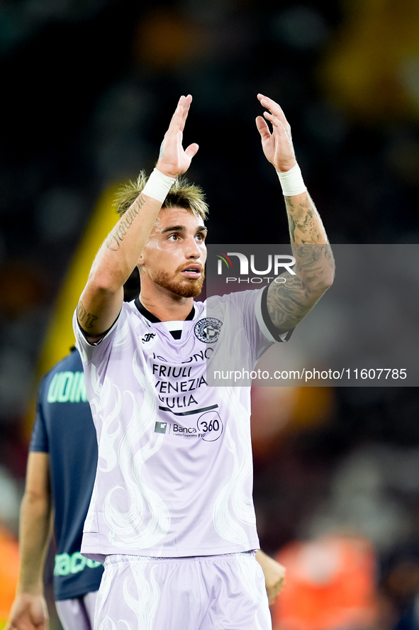 Iker Bravo of Udinese Calcio applauds during the Serie A Enilive match between AS Roma and Udinese Calcio at Stadio Olimpico on September 22...