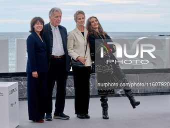 Costa-Gavras, Angela Molina, Charlotte Rampling, Marlyne Canto, and Claude Grande attend the photocall of ''Le Dernier Souffle'' during the...