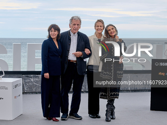 Costa-Gavras, Angela Molina, Charlotte Rampling, Marlyne Canto, and Claude Grande attend the photocall of ''Le Dernier Souffle'' during the...