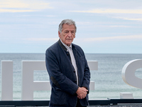 Costa-Gavras attends the photocall of ''Le Dernier Souffle'' during the 72nd San Sebastian International Film Festival in San Sebastian, Spa...