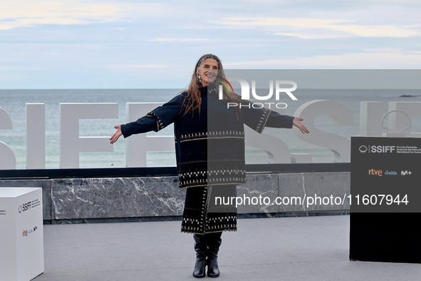 Angela Molina attends the photocall of ''Le Dernier Souffle'' during the 72nd San Sebastian International Film Festival in San Sebastian, Sp...