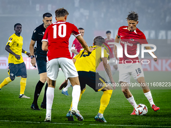 AZ Alkmaar defender David Moller Wolfe plays during the match AZ - Elfsborg at the AZ Stadium for the UEFA Europa League - League phase - Ma...