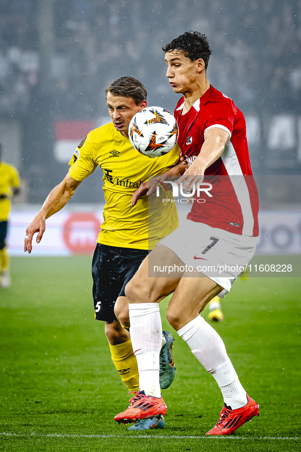 Elfsborg midfielder Simon Hedlund and AZ Alkmaar forward Ruben van Bommel during the match AZ vs. Elfsborg at the AZ Stadium for the UEFA Eu...