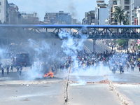 Students clash with the police during an ongoing anti-quota protest in Dhaka, Bangladesh, on July 19, 2024. Police in Bangladesh's capital b...