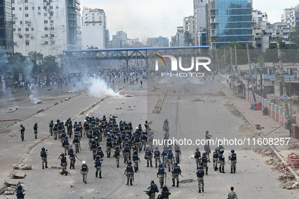 Students clash with the police during an ongoing anti-quota protest in Dhaka, Bangladesh, on July 19, 2024. Police in Bangladesh's capital b...