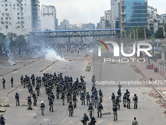 Students clash with the police during an ongoing anti-quota protest in Dhaka, Bangladesh, on July 19, 2024. Police in Bangladesh's capital b...