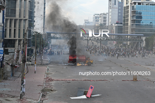 Students clash with the police during an ongoing anti-quota protest in Dhaka, Bangladesh, on July 19, 2024. Police in Bangladesh's capital b...