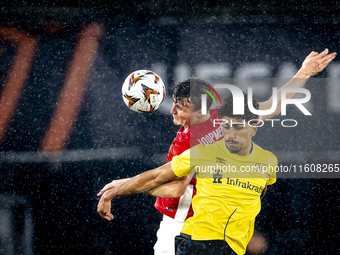 AZ Alkmaar midfielder Peer Koopmeiners and IF Elfsborg midfielder Ahmed Qasem during the match AZ - Elfsborg at the AZ Stadium for the UEFA...