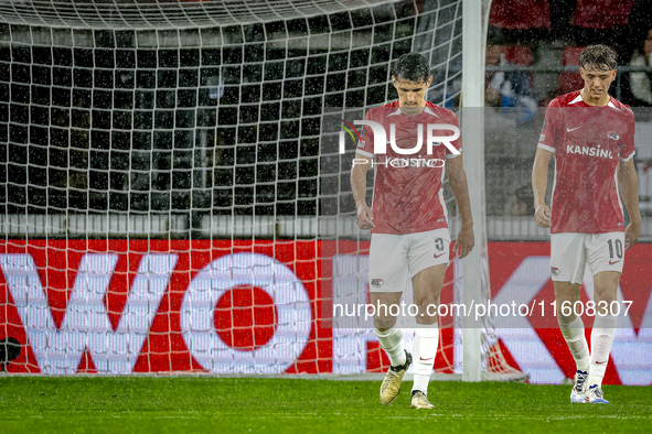 AZ Alkmaar forward Troy Parrot and AZ Alkmaar midfielder Sven Mijnans during the match between AZ Alkmaar and Elfsborg at the AZ Stadium for...