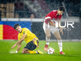 Elfsborg midfielder Besfort Zenelli and AZ Alkmaar forward Ruben van Bommel during the match AZ vs. Elfsborg at the AZ Stadium for the UEFA...