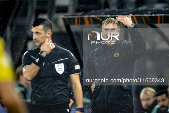 Elfsborg trainer Oscar Hiljemark during the match AZ vs. Elfsborg at the AZ Stadium for the UEFA Europa League - League phase - Matchday 1 s...