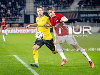 Elfsborg midfielder Simon Hedlund and AZ Alkmaar forward Ruben van Bommel during the match AZ vs. Elfsborg at the AZ Stadium for the UEFA Eu...